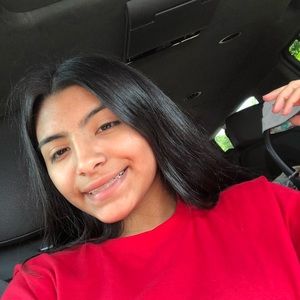 Meet your Posher, Destinie